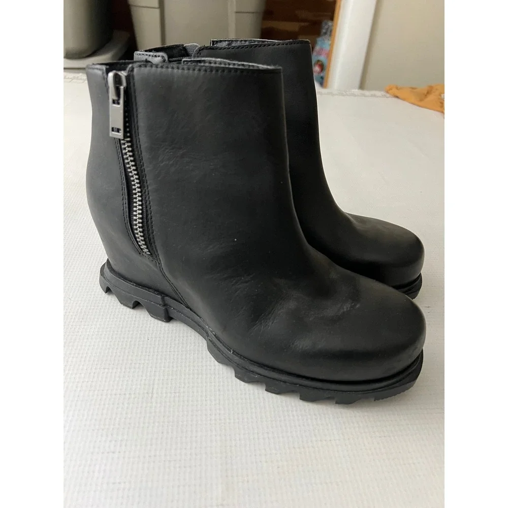 Sorel Joan‎ of Arctic Wedge III Zip Boots Women 7.5 Black Leather NL4372-010